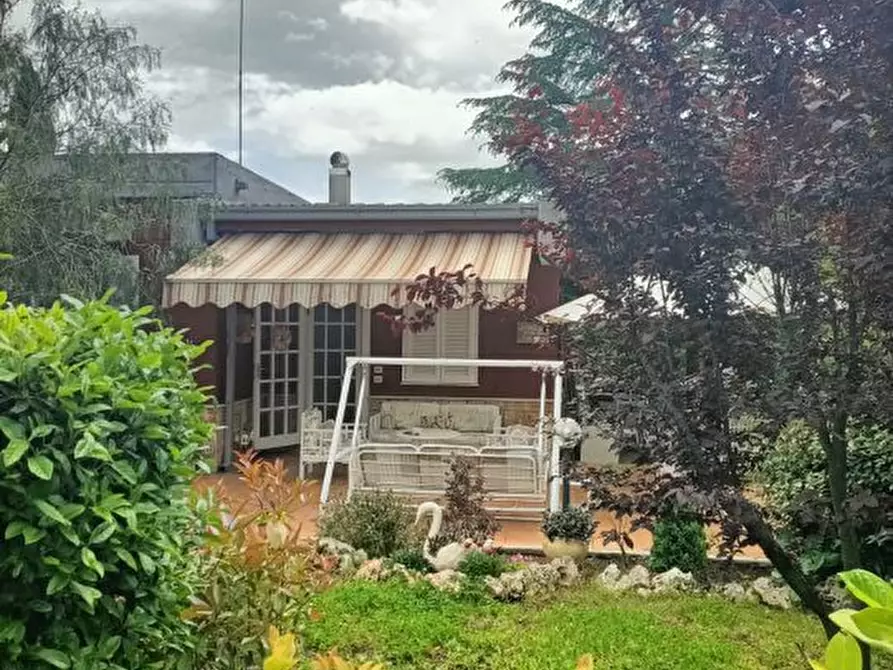 Immagine 5 di Villa in vendita  a Grumo Appula