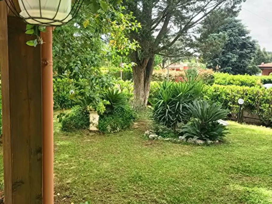 Immagine 10 di Villa in vendita  a Grumo Appula