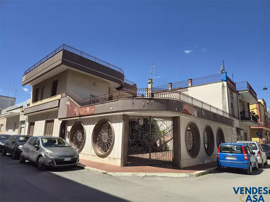 Immagine 1 di Casa indipendente in vendita  9 a Adelfia