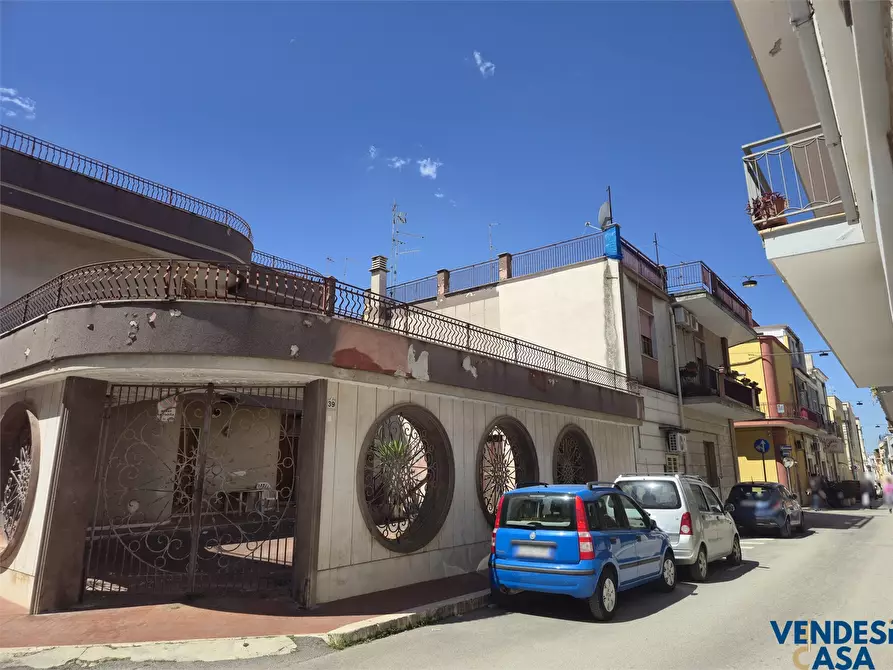 Immagine 4 di Casa indipendente in vendita  9 a Adelfia