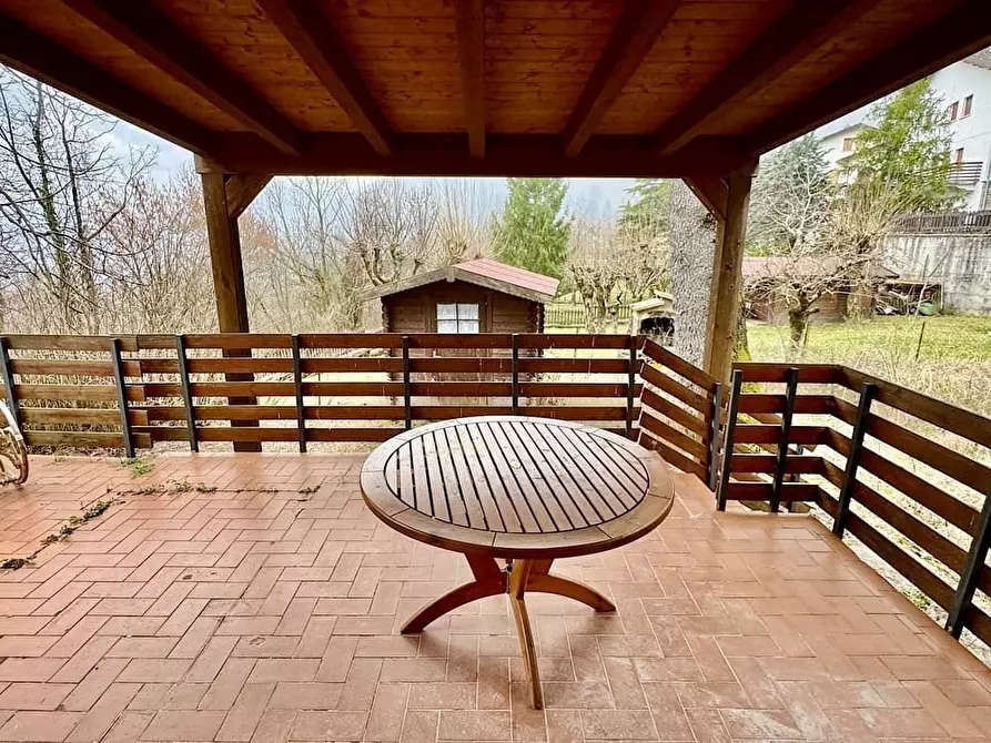 Immagine 8 di Casa indipendente in vendita  a Lizzano In Belvedere