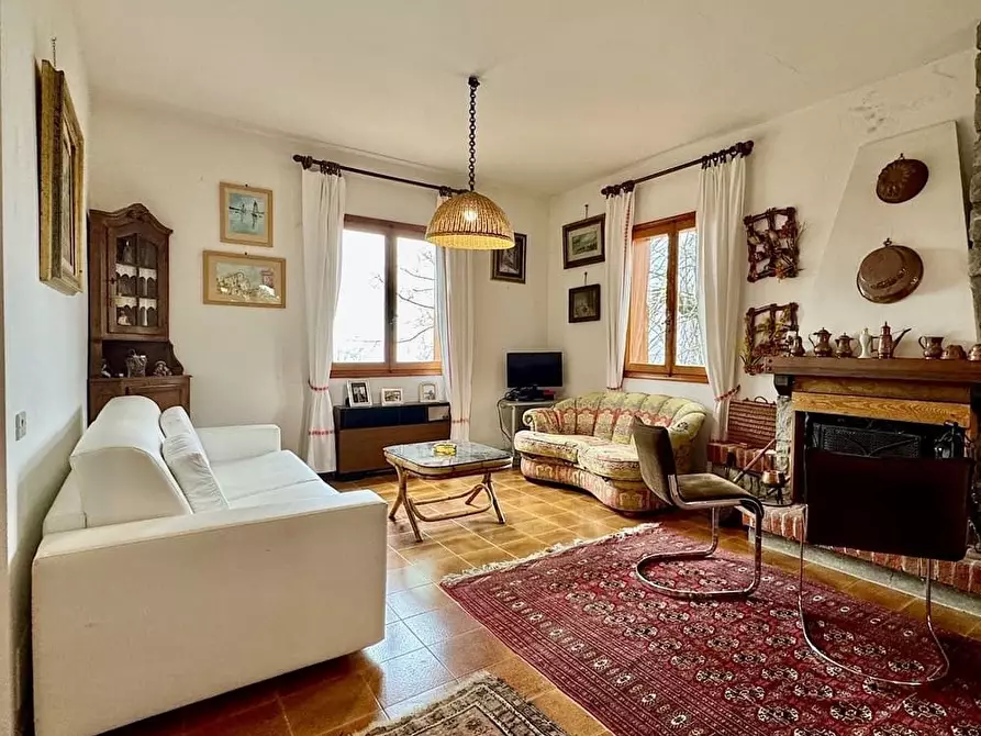 Immagine 6 di Casa indipendente in vendita  a Lizzano In Belvedere