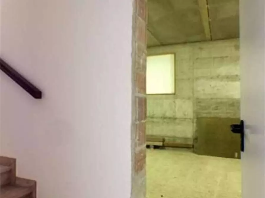 Immagine 10 di Casa semindipendente in vendita  a Castel Di Casio