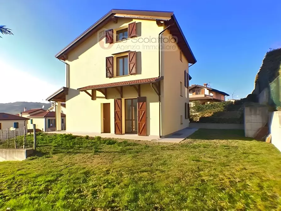 Immagine 4 di Casa semindipendente in vendita  a Castel Di Casio
