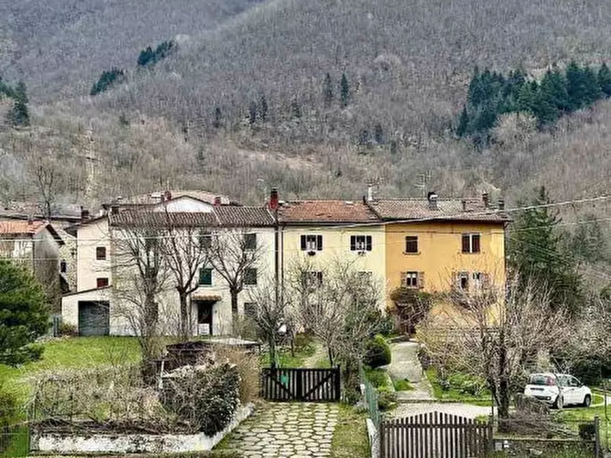 Immagine 3 di Casa semindipendente in vendita  a Castel Di Casio