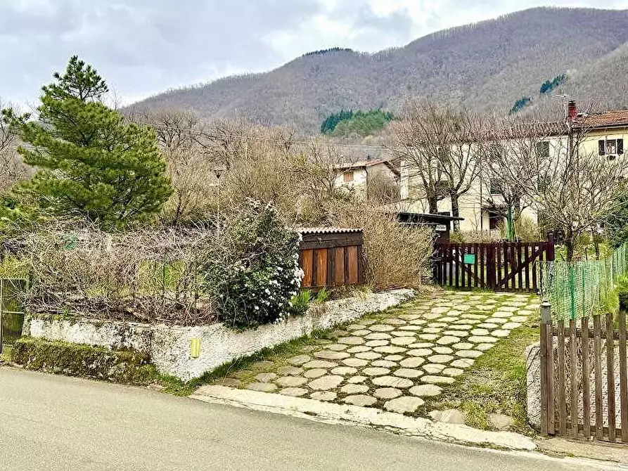 Immagine 4 di Casa semindipendente in vendita  a Castel Di Casio