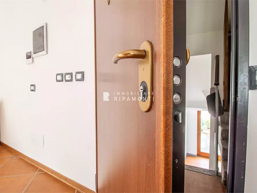 Immagine 4 di Appartamento in vendita  a Lecco