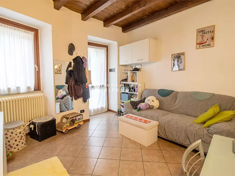 Immagine 7 di Appartamento in vendita  6 a Colle Brianza