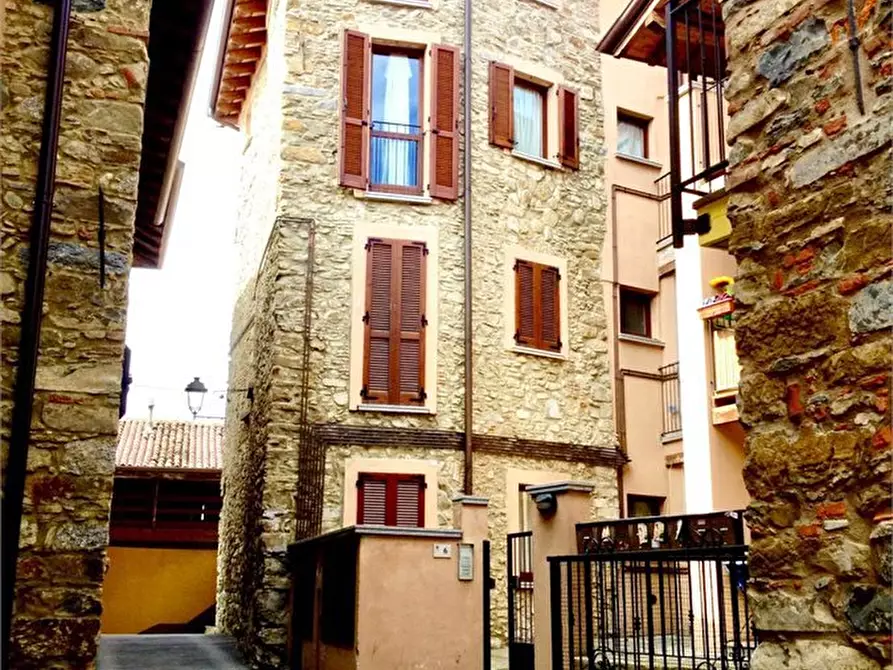 Immagine 8 di Appartamento in vendita  6 a Colle Brianza