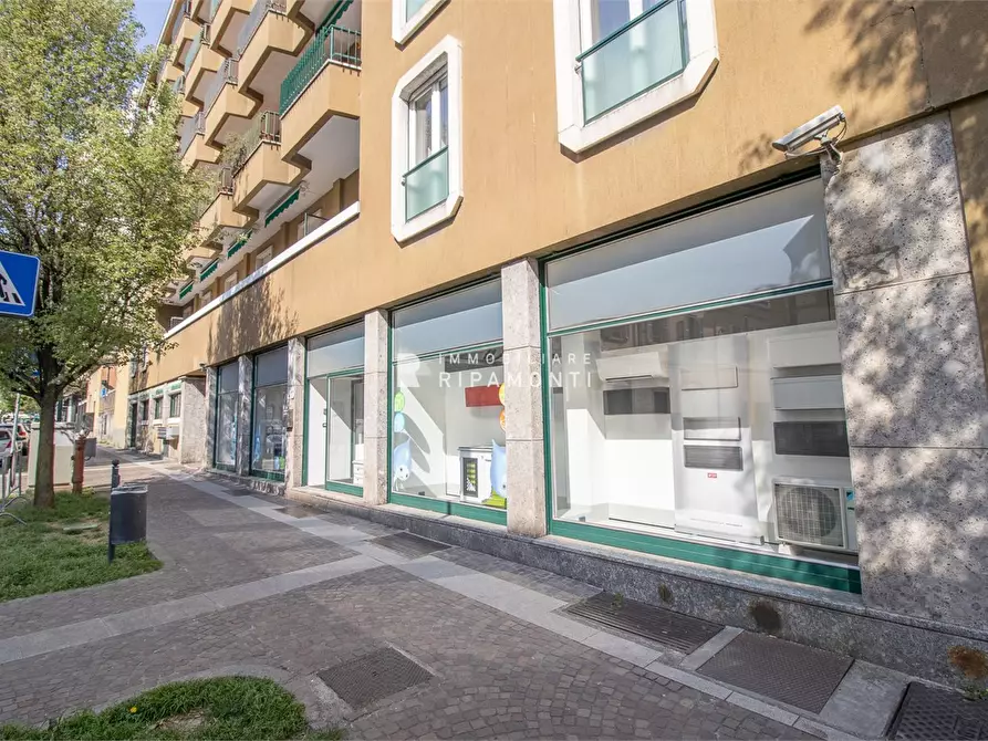 Immagine 4 di Negozio in vendita  19 a Lecco