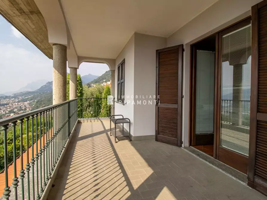 Immagine 3 di Villa in vendita  a Torre De' Busi