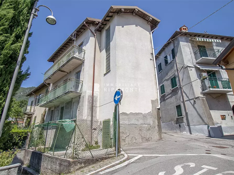 Immagine 7 di Villa in vendita  3 a Galbiate