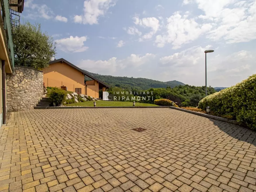 Immagine 9 di Villa in vendita  a Ello