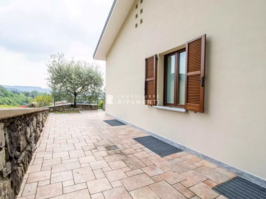 Immagine 7 di Villa in vendita  a Ello