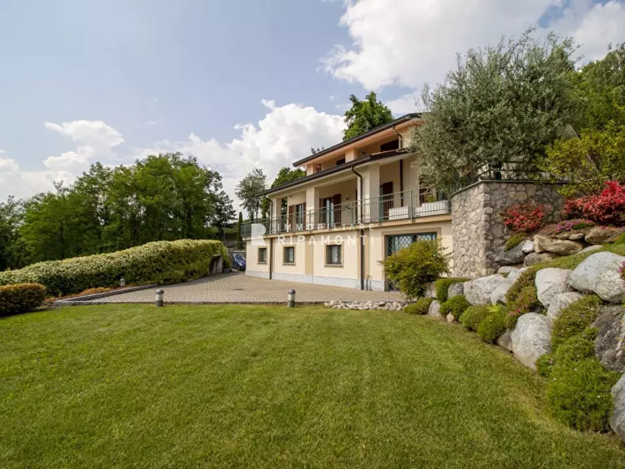 Immagine 6 di Villa in vendita  a Ello