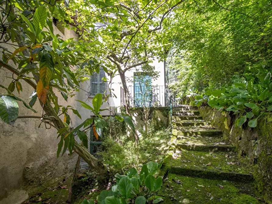 Immagine 10 di Villa in vendita  a Valgreghentino