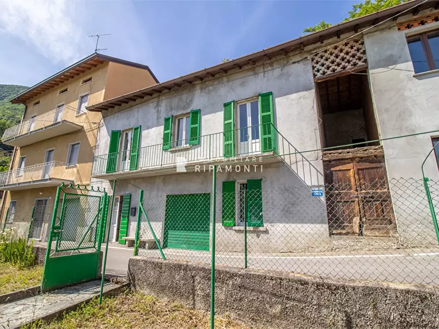 Immagine 7 di Villa in vendita  2 a Civate