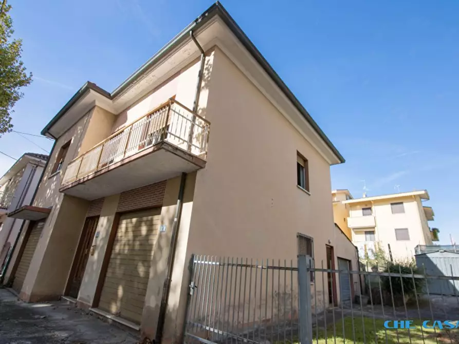 Immagine 9 di Villa in vendita  10 a Coriano