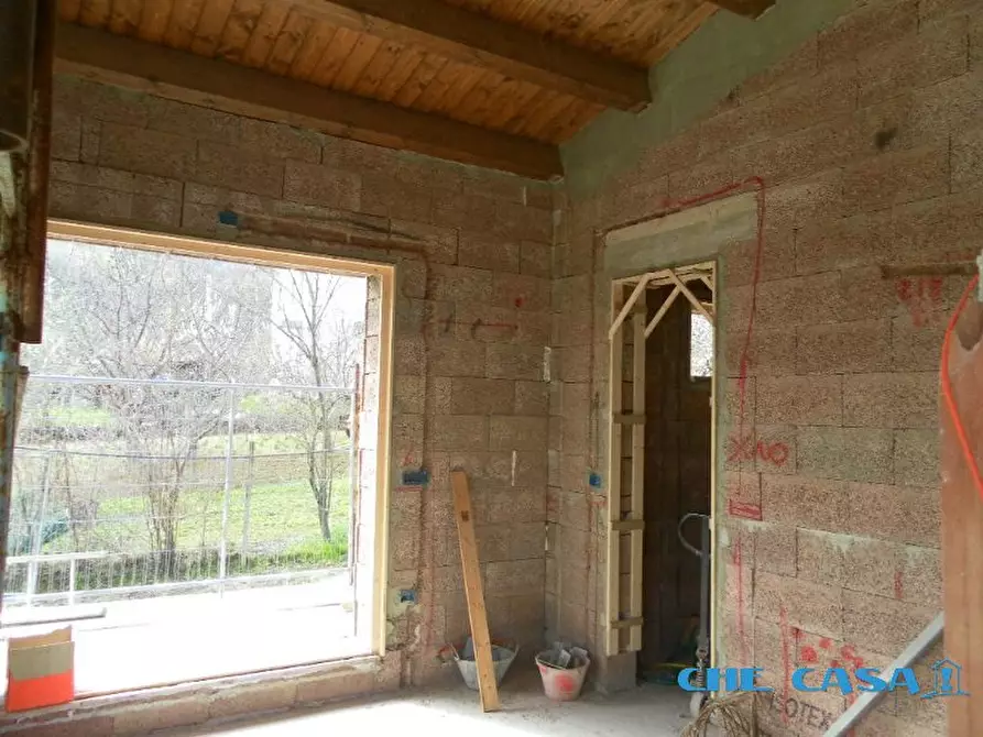 Immagine 2 di Villa in vendita  a Montefiore Conca