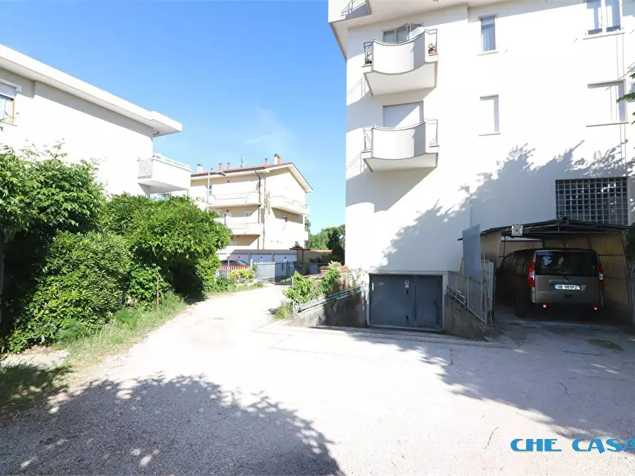 Immagine 2 di Appartamento in vendita  a Rimini