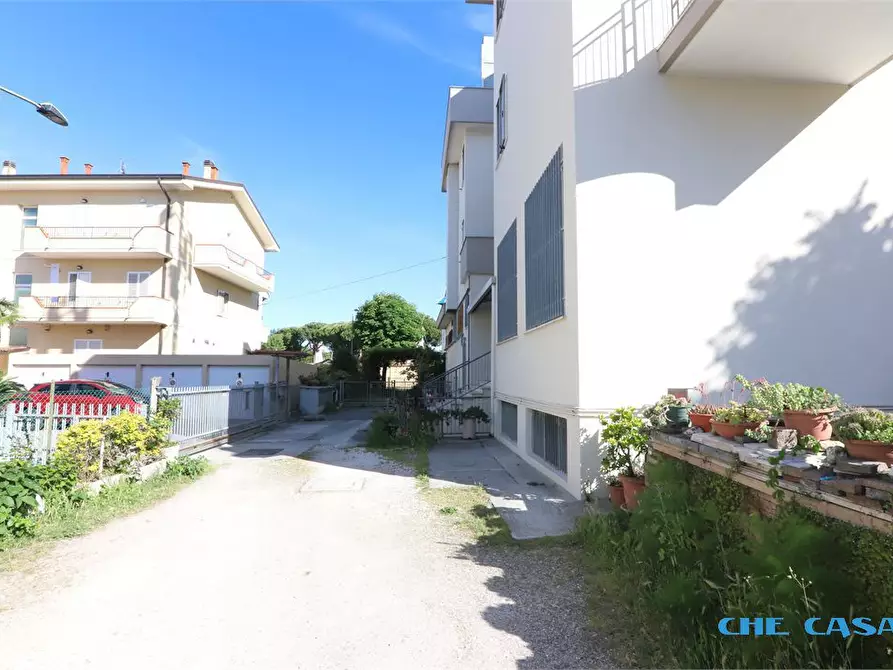 Immagine 3 di Appartamento in vendita  a Rimini