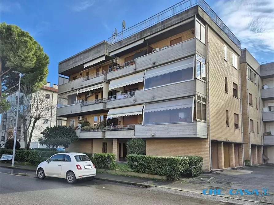 Immagine 1 di Appartamento in vendita  30 a Riccione