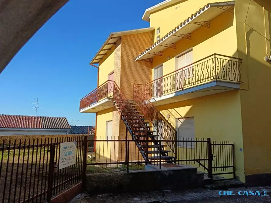 Immagine 3 di Casa semindipendente in vendita  a Tavoleto