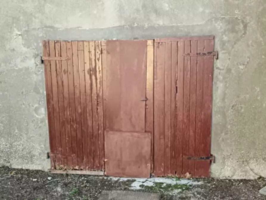 Immagine 8 di Casa semindipendente in vendita  a Tavoleto