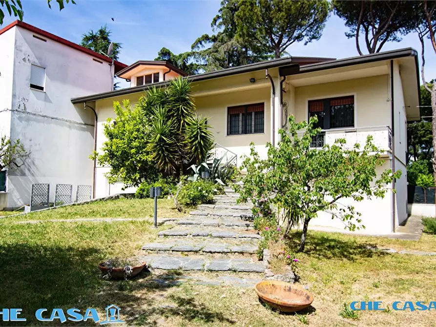 Immagine 1 di Villa in vendita  14 a Morciano Di Romagna