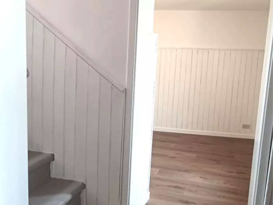 Immagine 3 di Villa in vendita  368 a Montefiore Conca