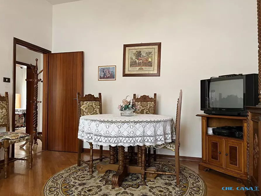 Immagine 9 di Villa in vendita  a Riccione