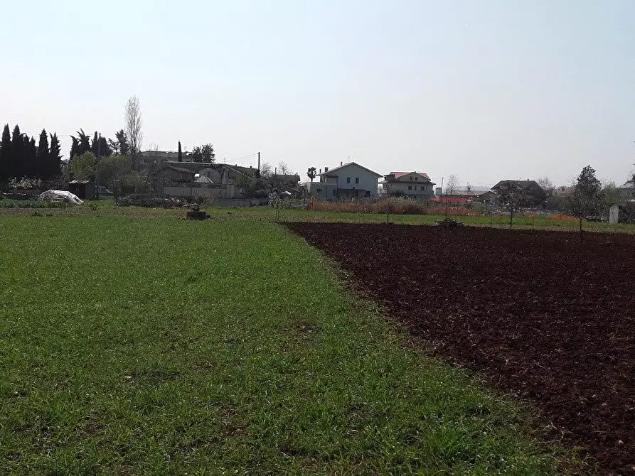 Immagine 9 di Terreno edificabile in vendita  a Cepagatti