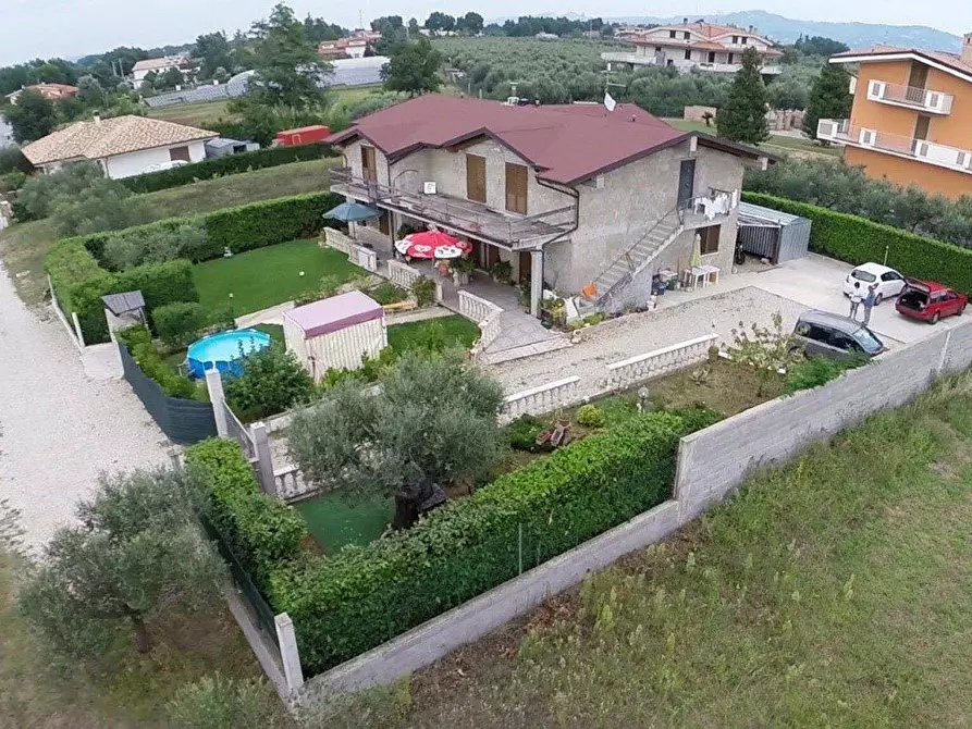 Immagine 3 di Villa in vendita  a Cepagatti