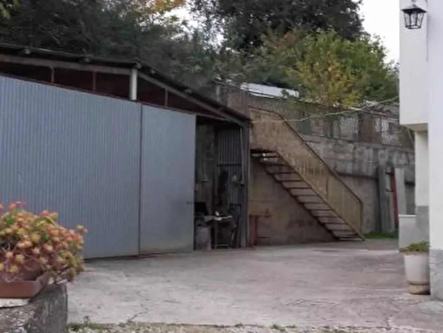 Immagine 4 di Rustico / casale in vendita  a Loreto Aprutino