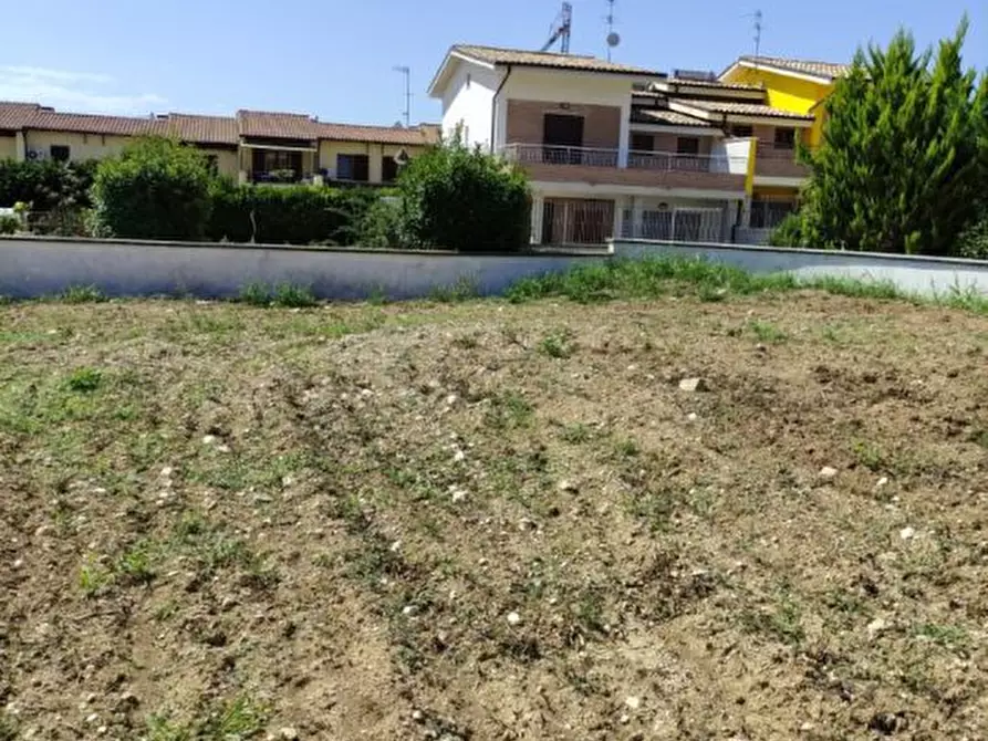 Immagine 4 di Terreno edificabile in vendita  a Pianella