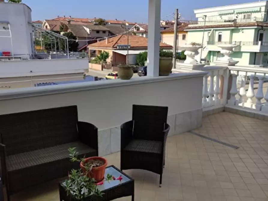 Immagine 9 di Villa in vendita  a Cepagatti