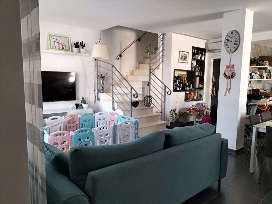 Immagine 8 di Villa in vendita  a Cepagatti