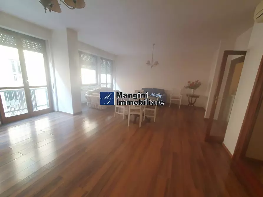 Immagine 3 di Appartamento in vendita  a Livorno