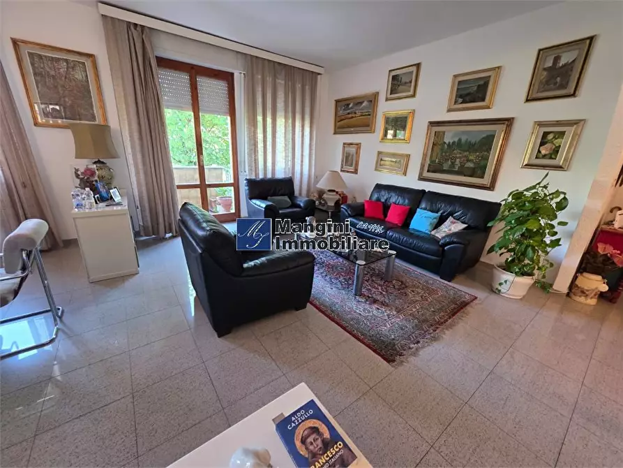Immagine 1 di Appartamento in vendita  a Livorno