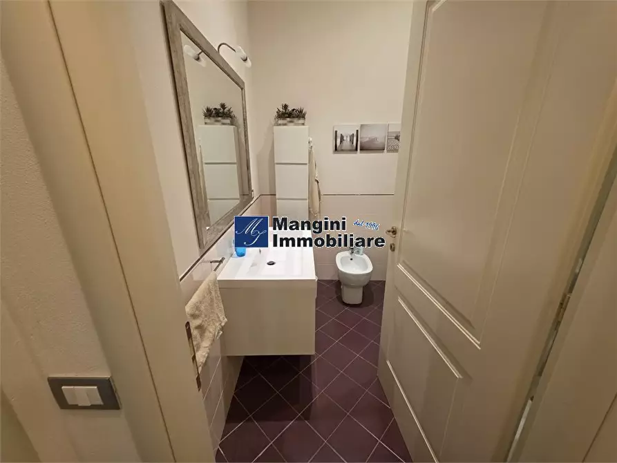 Immagine 10 di Appartamento in vendita  a Livorno