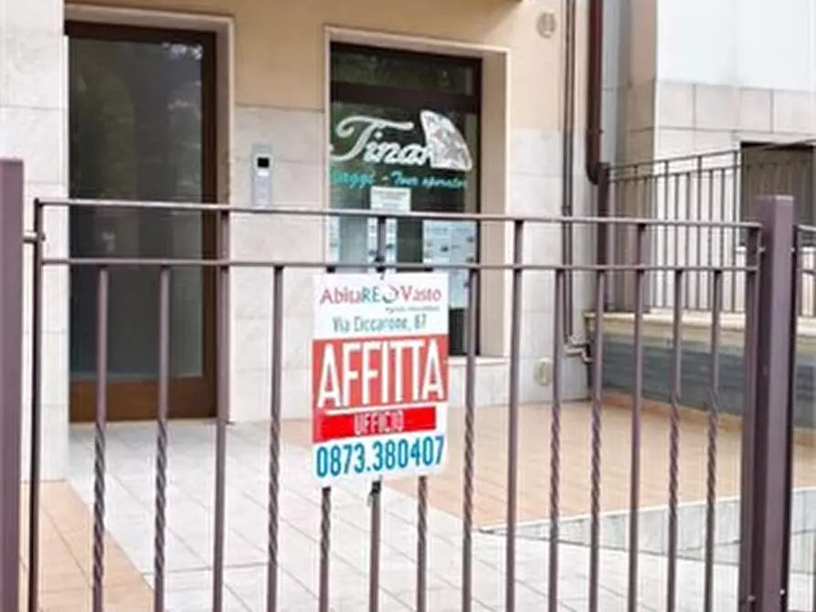 Immagine 5 di Ufficio in affitto  4 a Vasto