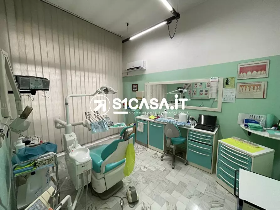 Immagine 7 di Negozio in affitto  a Galatone