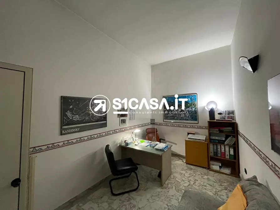 Immagine 4 di Negozio in affitto  a Galatone