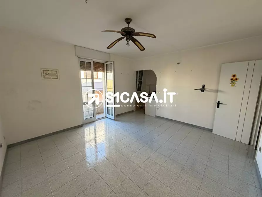 Immagine 2 di Appartamento in vendita  a Galatone