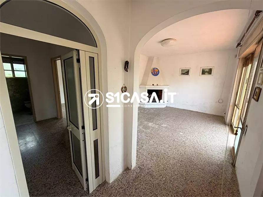 Immagine 6 di Casa indipendente in vendita  a Galatone