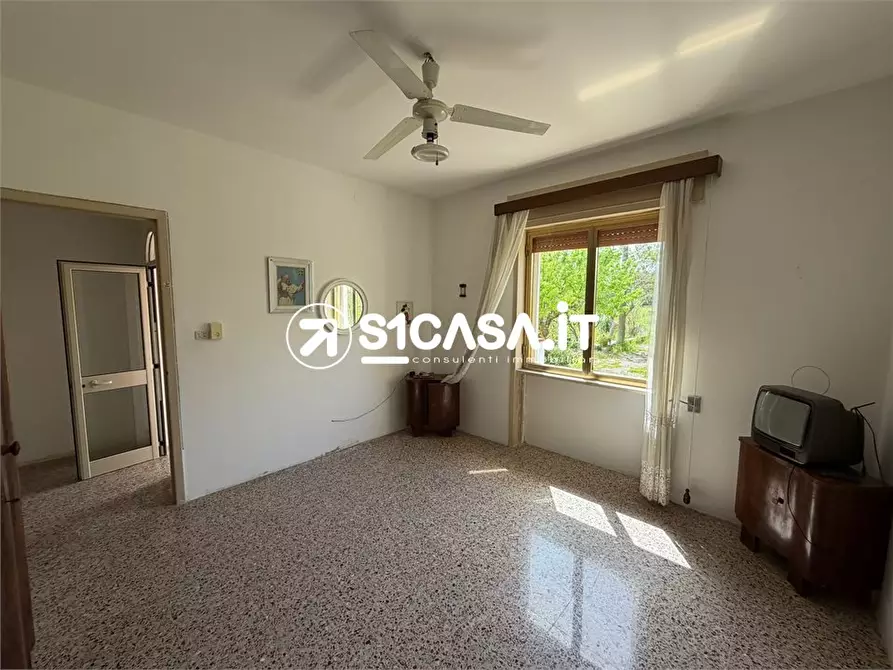 Immagine 8 di Casa indipendente in vendita  a Galatone