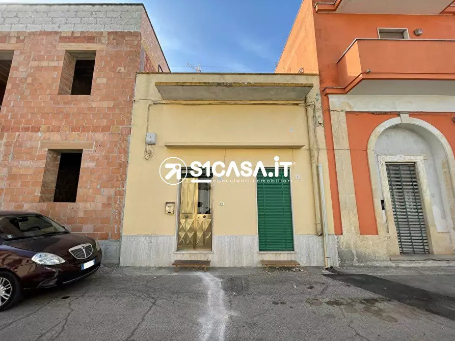 Immagine 1 di Casa semindipendente in vendita  a Cutrofiano