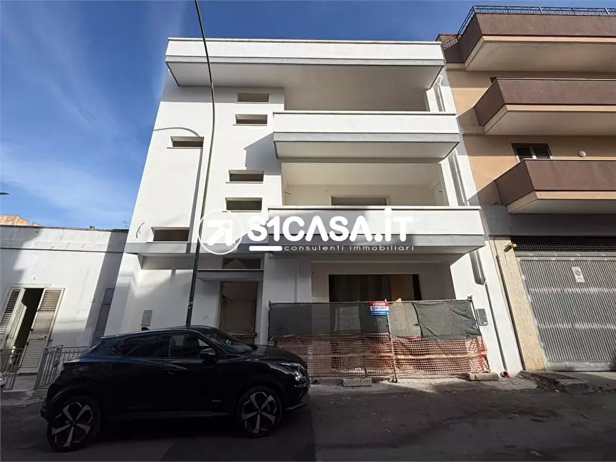 Immagine 1 di Magazzino in vendita  28 a Galatone