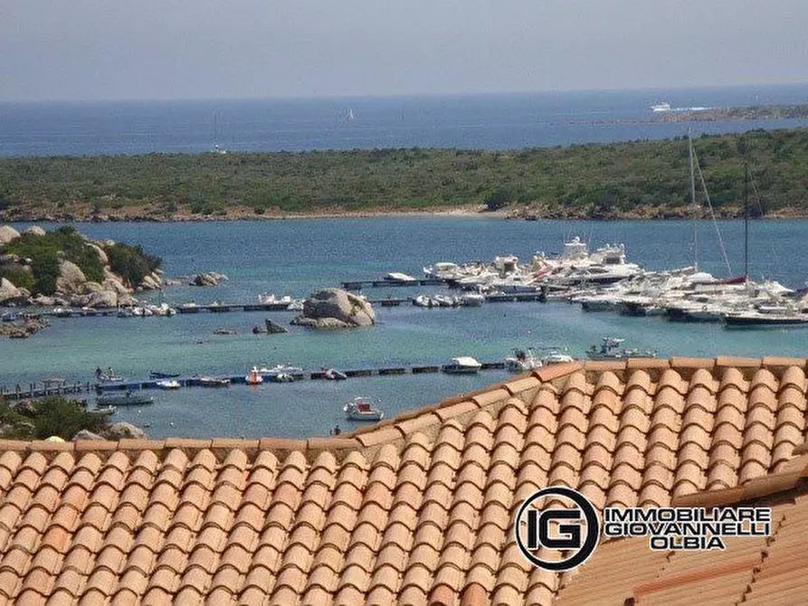 Immagine 5 di Attico in vendita  a Golfo Aranci