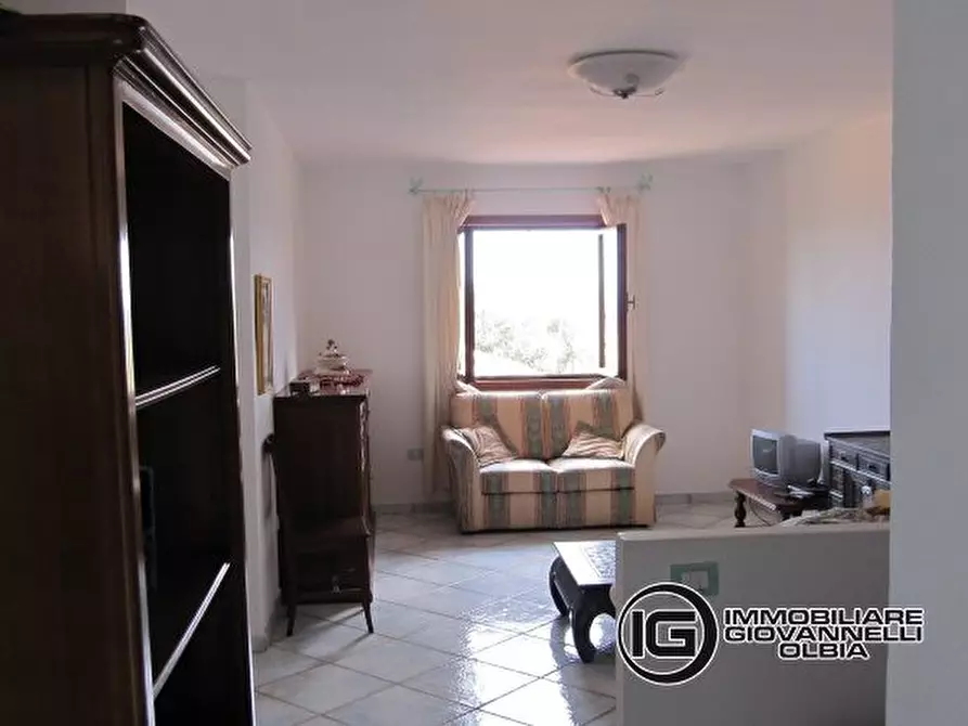 Immagine 3 di Attico in vendita  a Golfo Aranci